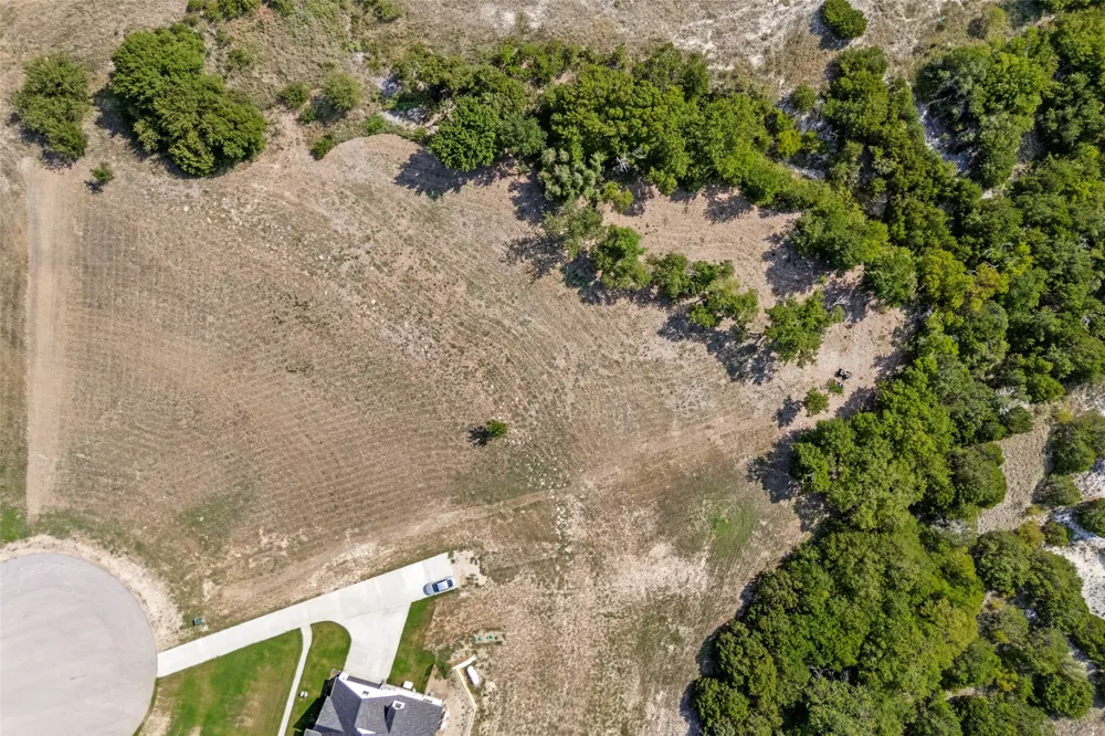 1012 Lawman Court Cresson, TX 76035