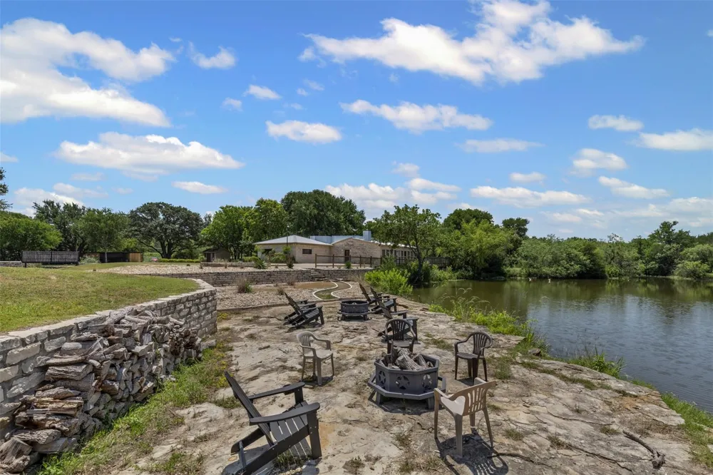 1012 Lawman Court Cresson, TX 76035