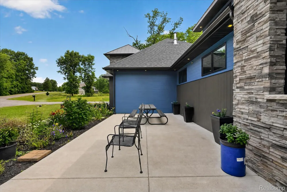 16511 Shadow Lane Fenton Charter Township, MI 48451