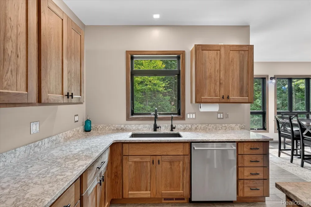 16511 Shadow Lane Fenton Charter Township, MI 48451