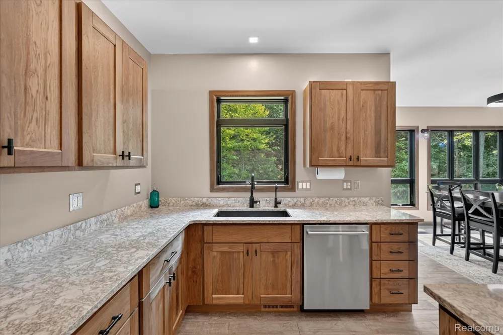 16511 Shadow Lane Fenton Charter Township, MI 48451