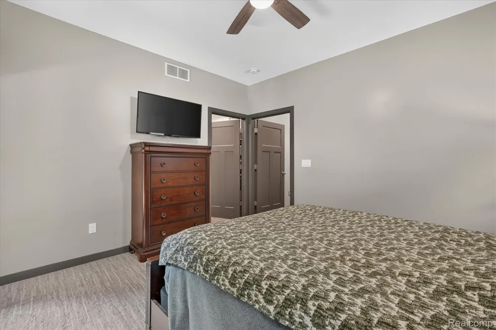 16511 Shadow Lane Fenton Charter Township, MI 48451