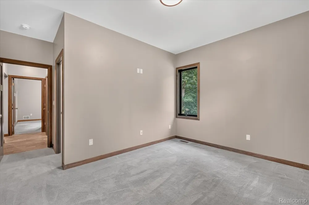 16511 Shadow Lane Fenton Charter Township, MI 48451