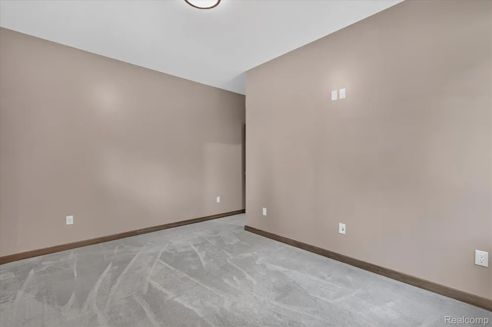 16511 Shadow Lane Fenton Charter Township, MI 48451