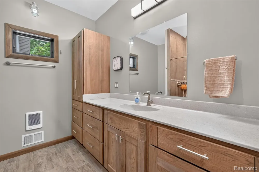16511 Shadow Lane Fenton Charter Township, MI 48451