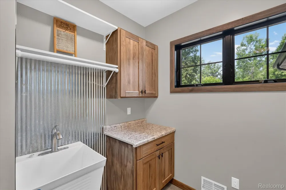 16511 Shadow Lane Fenton Charter Township, MI 48451