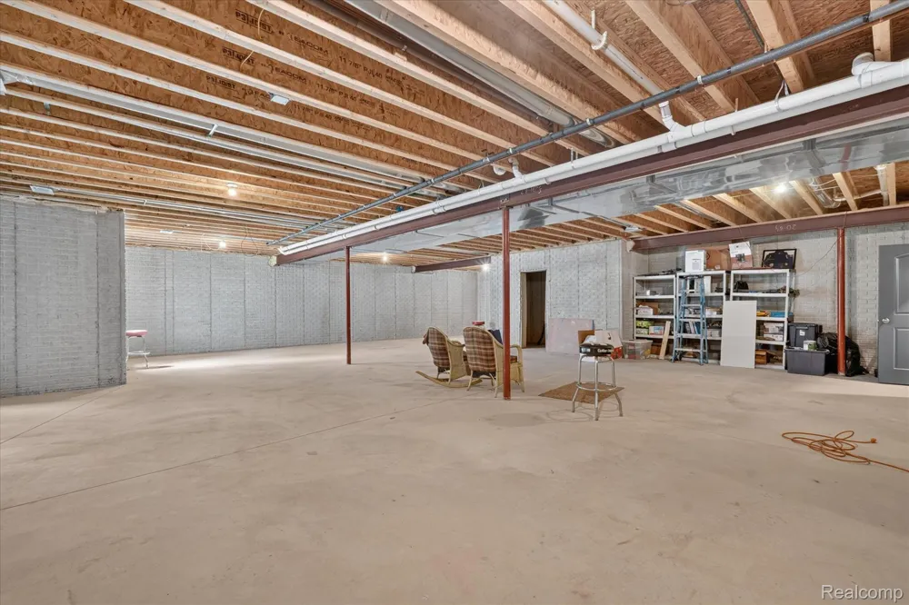 16511 Shadow Lane Fenton Charter Township, MI 48451