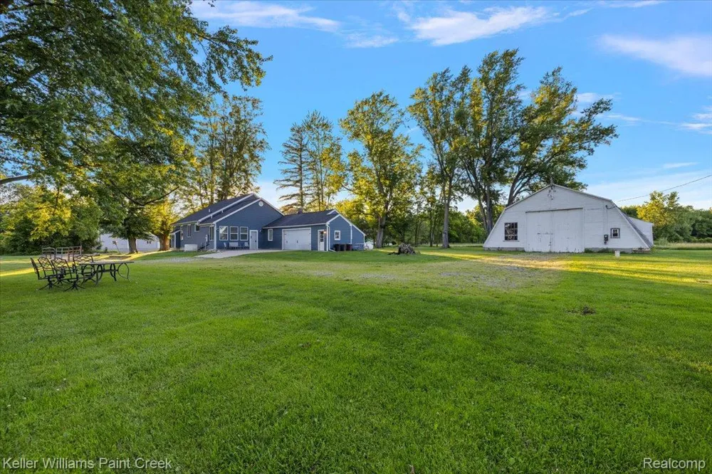 54230 Card Road Macomb Township, MI 48042
