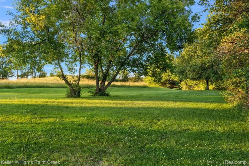 54230 Card Road Macomb Township, MI 48042