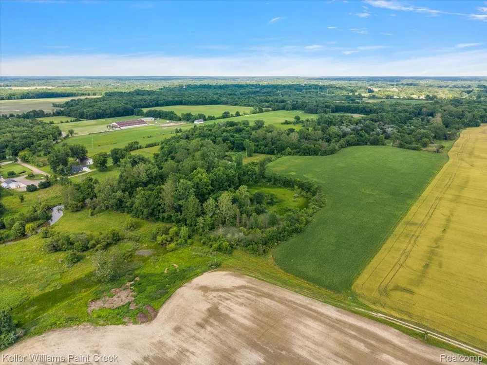 54230 Card Road Macomb Township, MI 48042