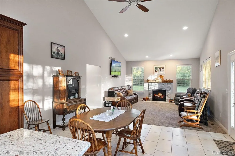 54230 Card Road Macomb Township, MI 48042