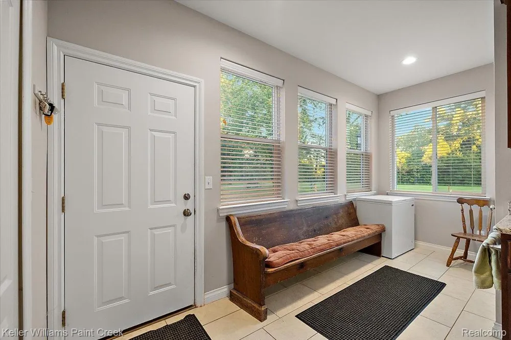 54230 Card Road Macomb Township, MI 48042