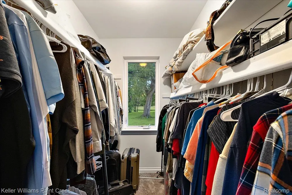 54230 Card Road Macomb Township, MI 48042
