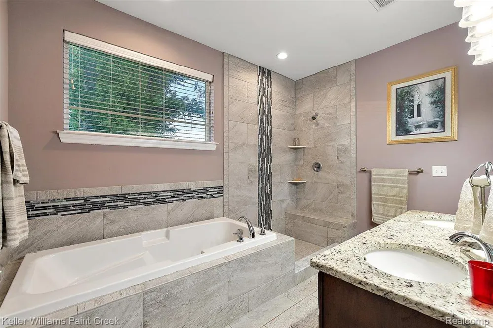 54230 Card Road Macomb Township, MI 48042