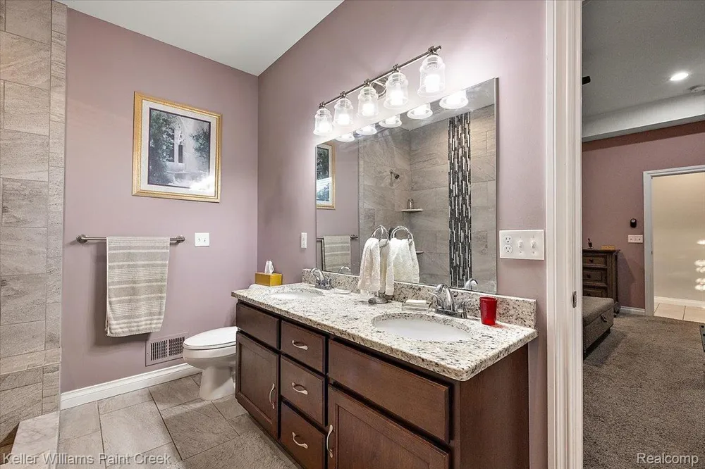 54230 Card Road Macomb Township, MI 48042