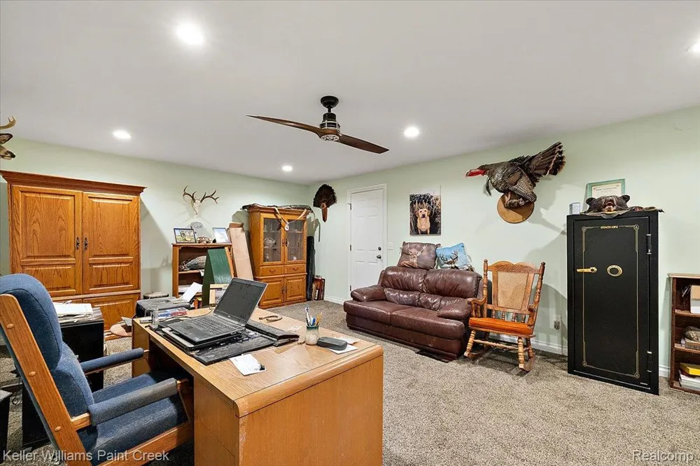 54230 Card Road Macomb Township, MI 48042