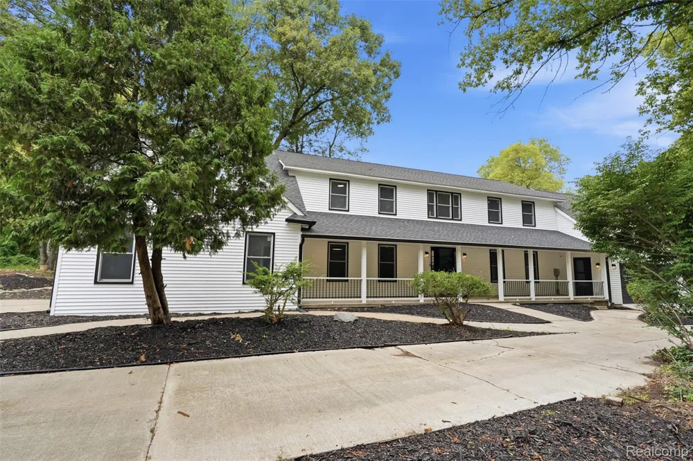 1968 Kellogg Road Genoa Township, MI 48114