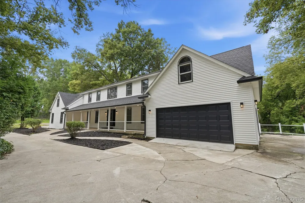 1968 Kellogg Road Genoa Township, MI 48114