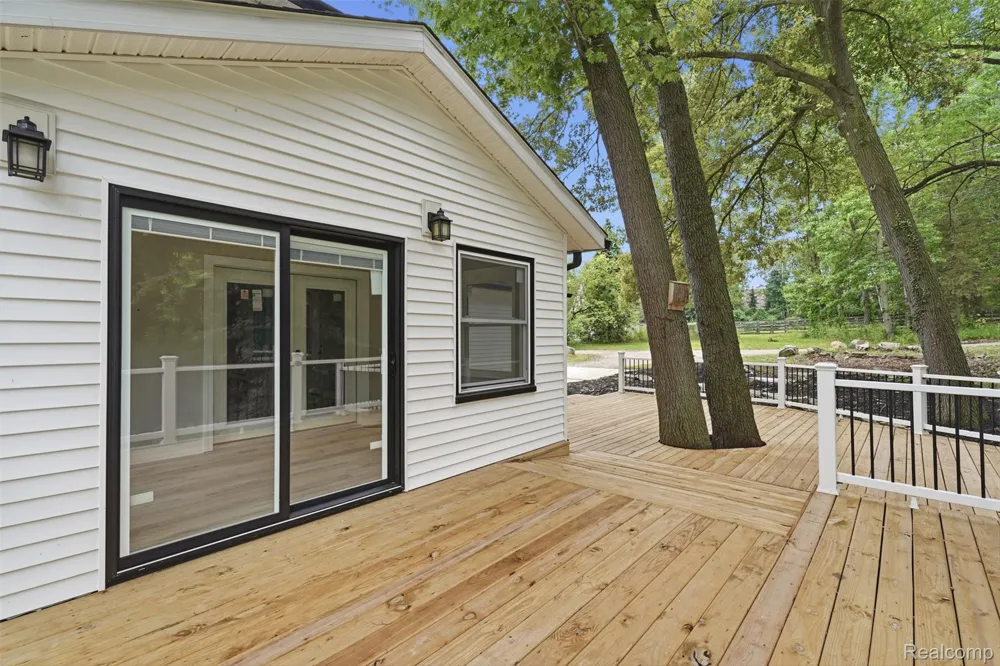 1968 Kellogg Road Genoa Township, MI 48114