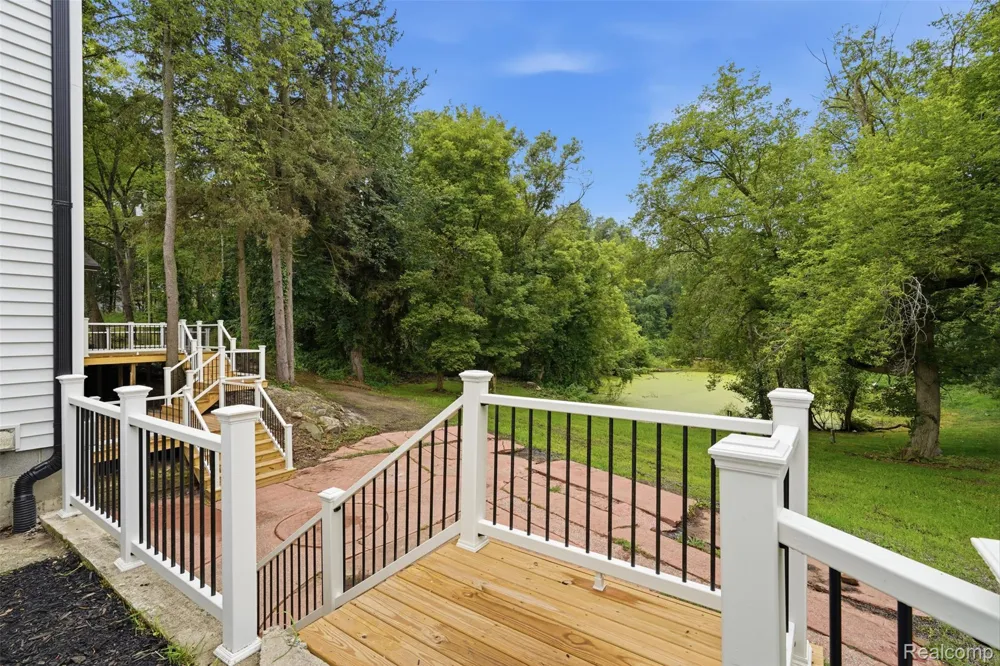 1968 Kellogg Road Genoa Township, MI 48114