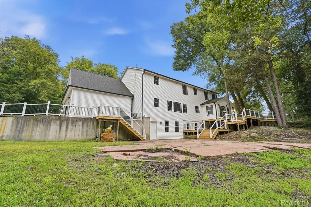 1968 Kellogg Road Genoa Township, MI 48114