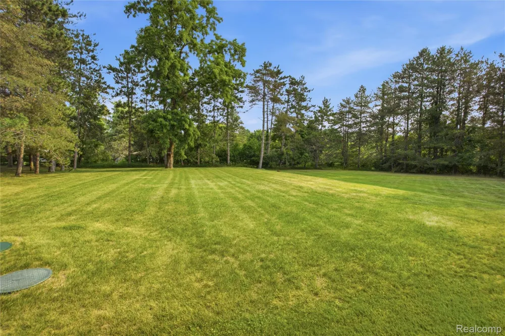 365 Granger Road #1 Ortonville Village, MI 48462