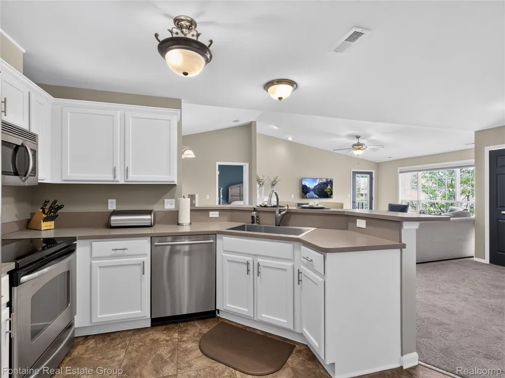 515 Mulberry Street Wyandotte City, MI 48192