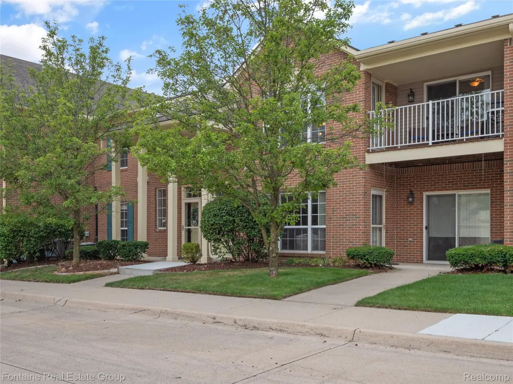 515 Mulberry Street Wyandotte City, MI 48192