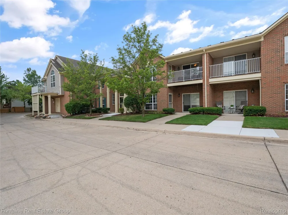 515 Mulberry Street Wyandotte City, MI 48192