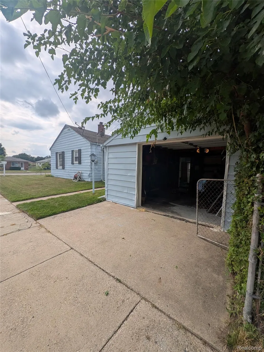 4869 Campbell Street Dearborn Heights City, MI 48125