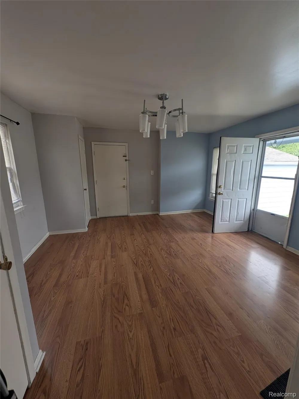 4869 Campbell Street Dearborn Heights City, MI 48125
