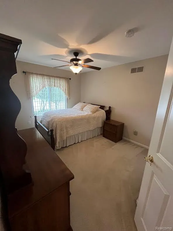 61315 Wedgewood Drive #18 Washington Township, MI 48094