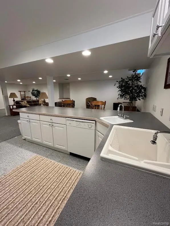 61315 Wedgewood Drive #18 Washington Township, MI 48094