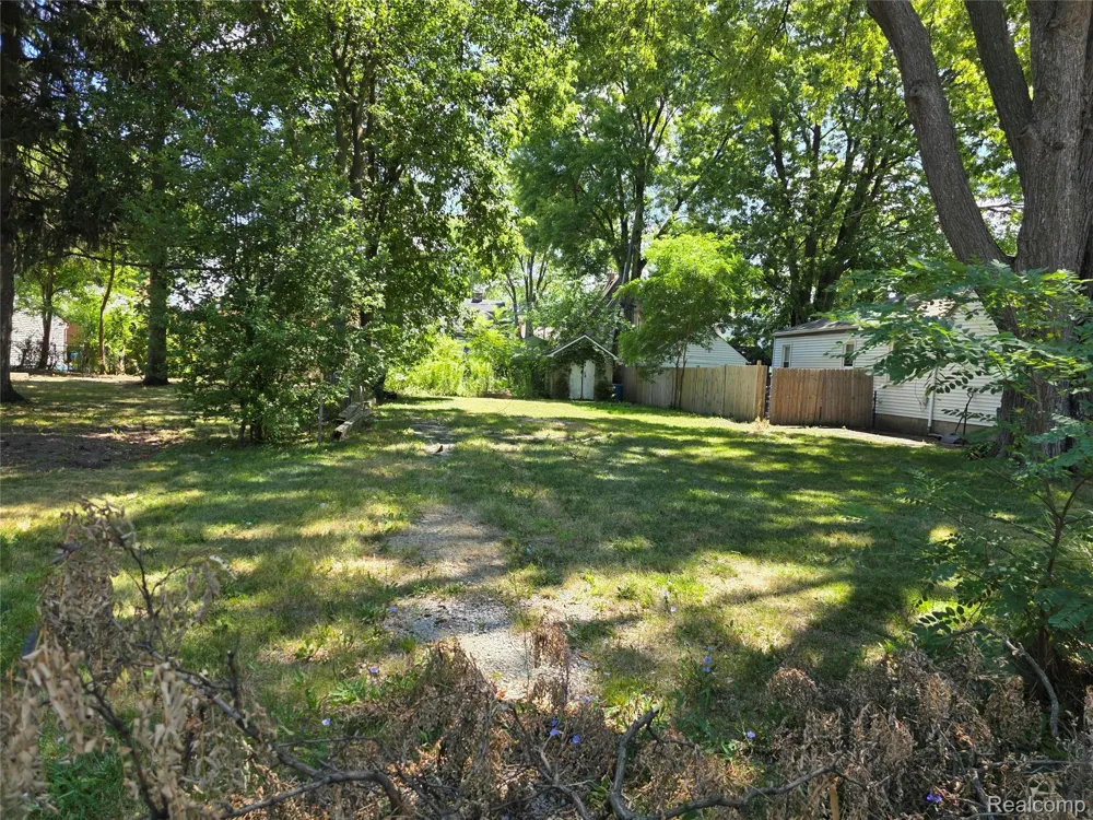 3356 Harris Street Ferndale City, MI 48220