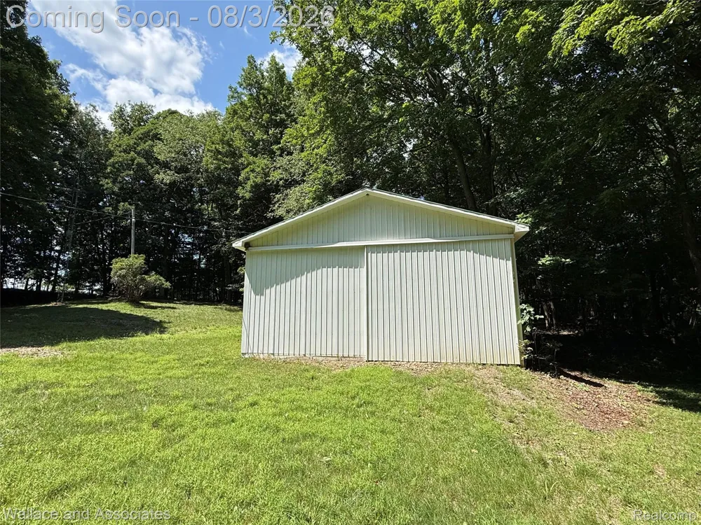 240 Townhall Road Speaker Township, MI 48454