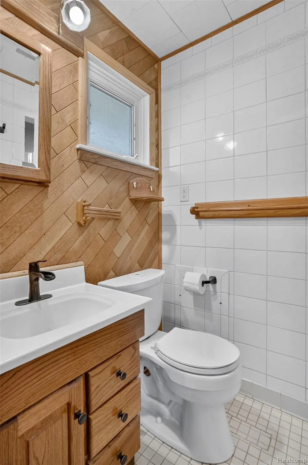 41008 Hollydale Novi City, MI 48375