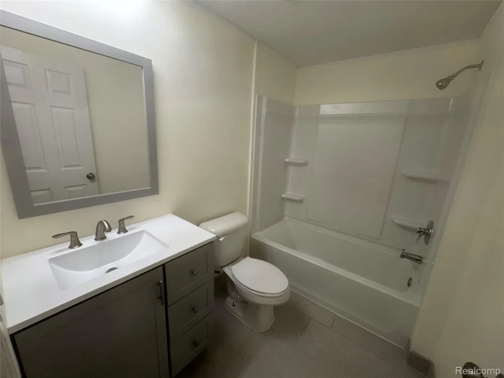 5392 Breeze Hill Place Troy City, MI 48098