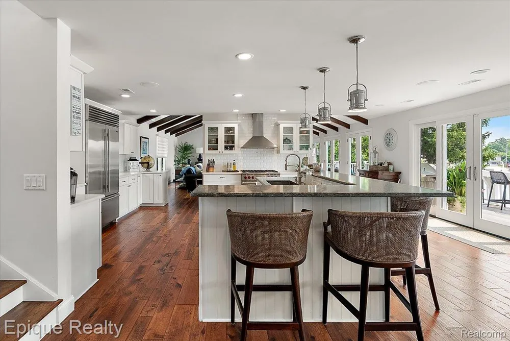 791 Central Drive Lake Orion Village, MI 48362
