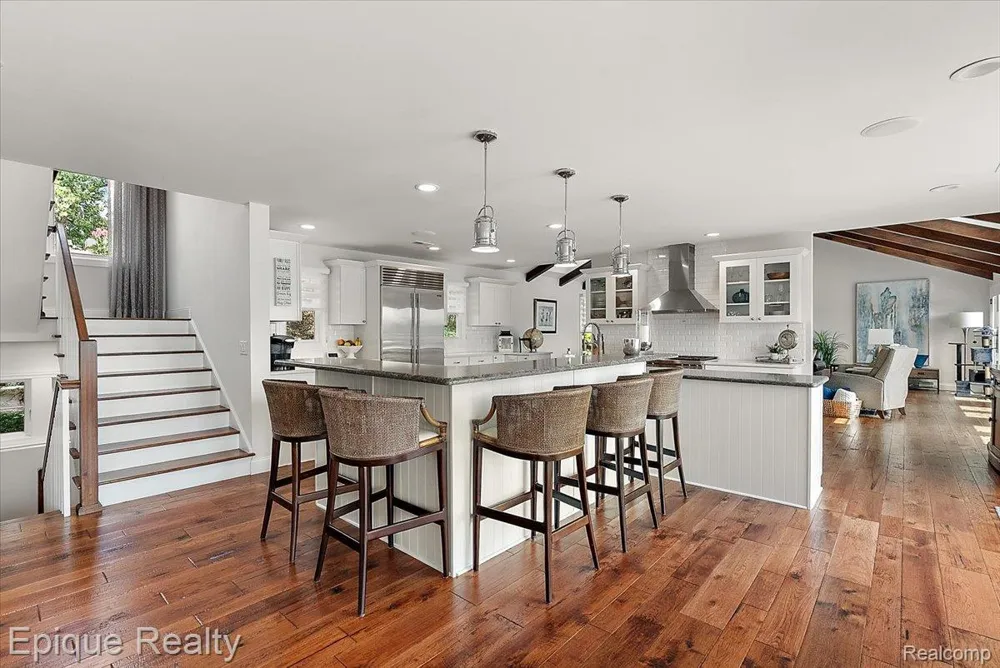 791 Central Drive Lake Orion Village, MI 48362