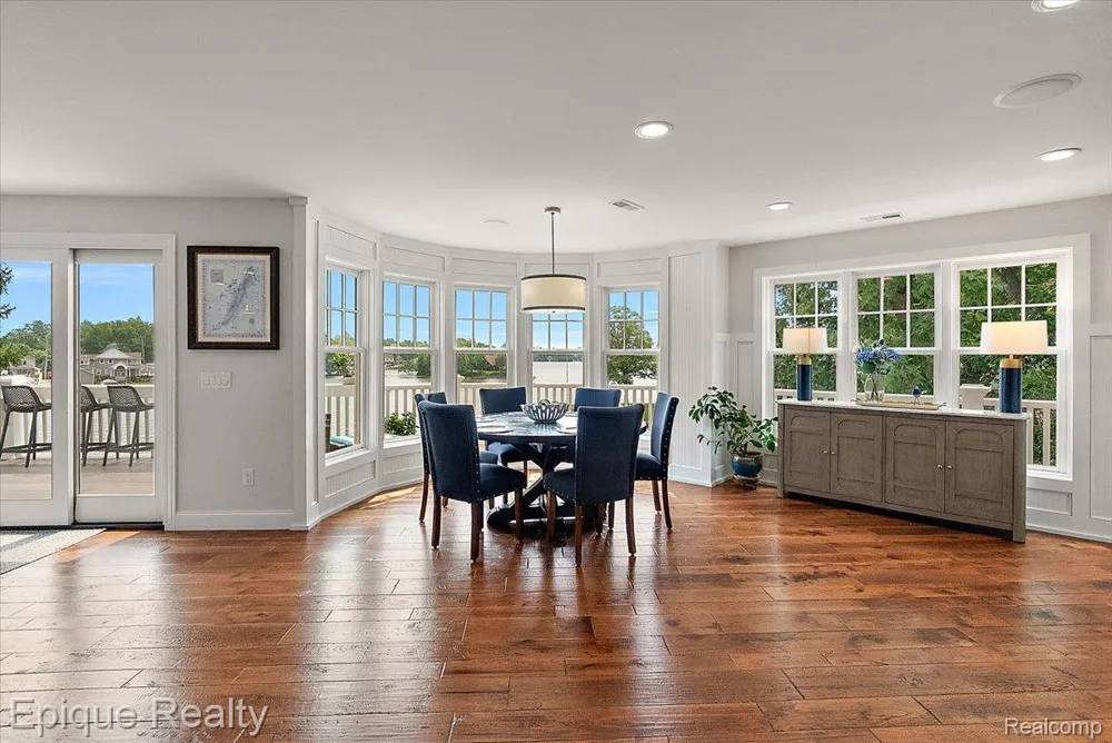 791 Central Drive Lake Orion Village, MI 48362