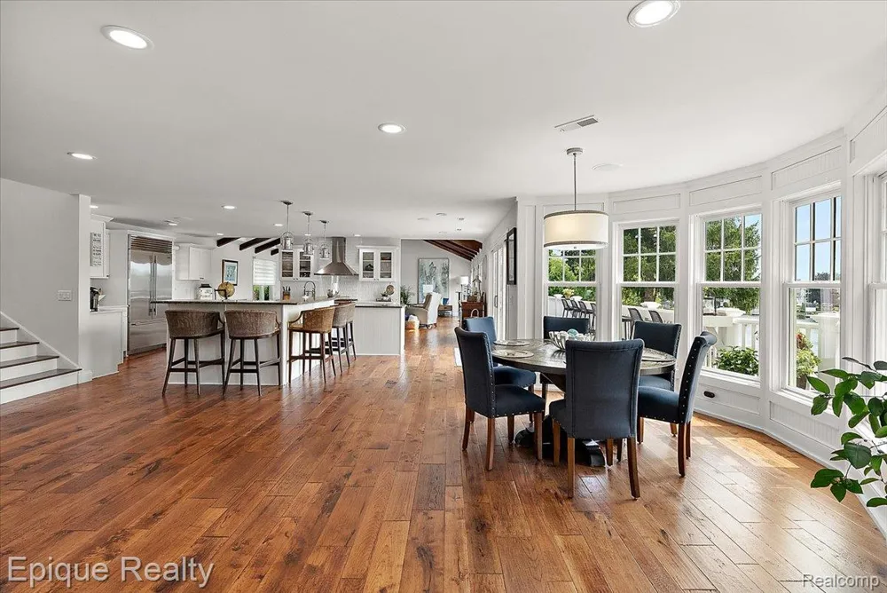 791 Central Drive Lake Orion Village, MI 48362
