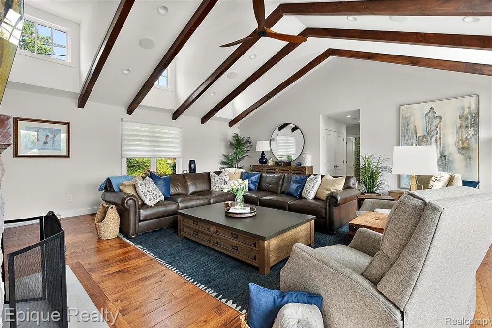 791 Central Drive Lake Orion Village, MI 48362