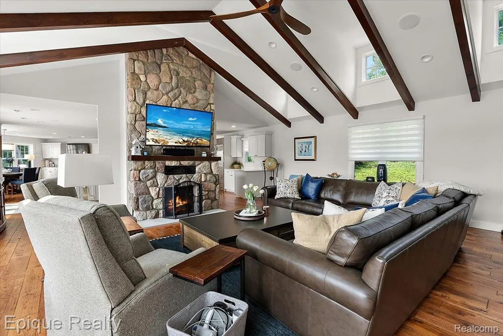791 Central Drive Lake Orion Village, MI 48362