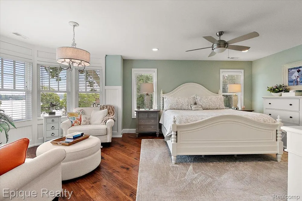 791 Central Drive Lake Orion Village, MI 48362