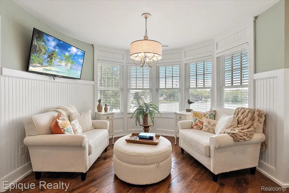 791 Central Drive Lake Orion Village, MI 48362