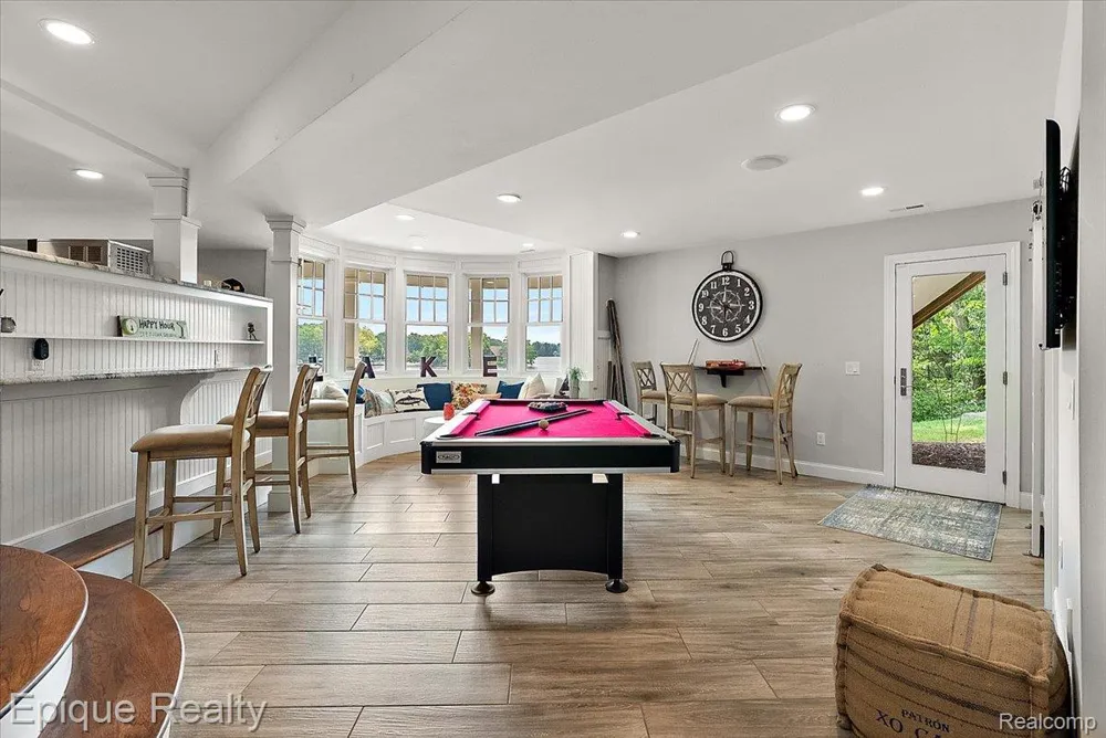 791 Central Drive Lake Orion Village, MI 48362
