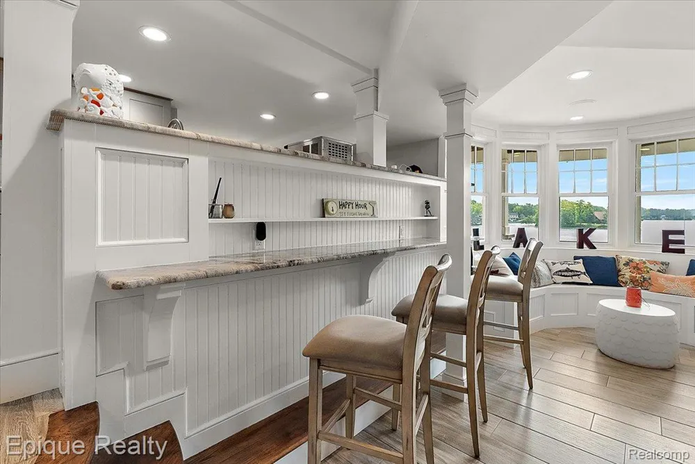791 Central Drive Lake Orion Village, MI 48362
