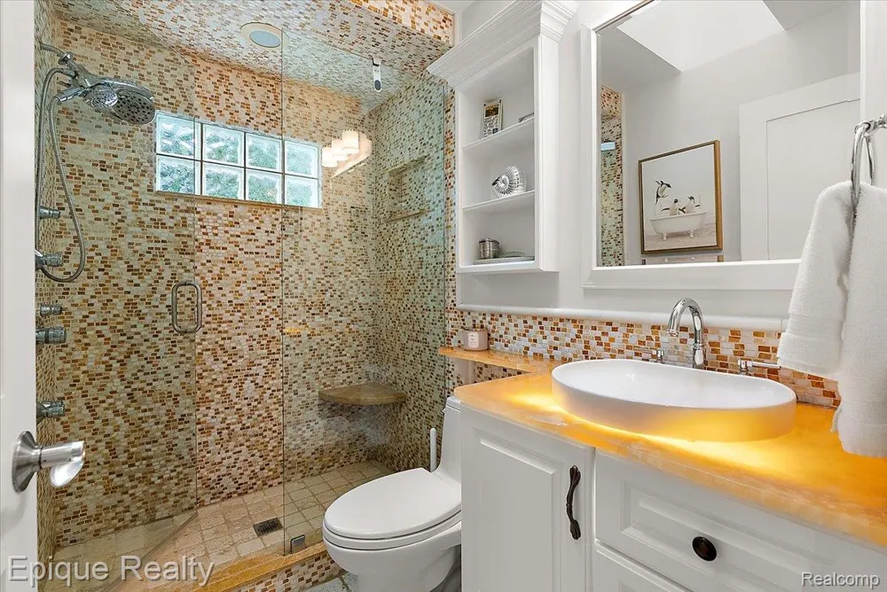 791 Central Drive Lake Orion Village, MI 48362