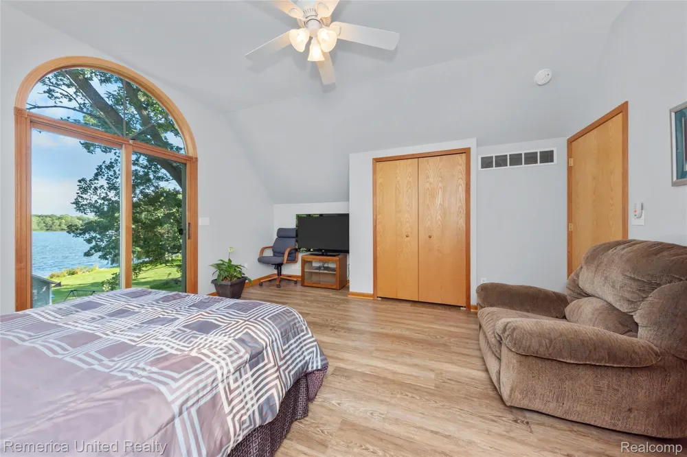 1491 Division Drive Hartland Township, MI 48353