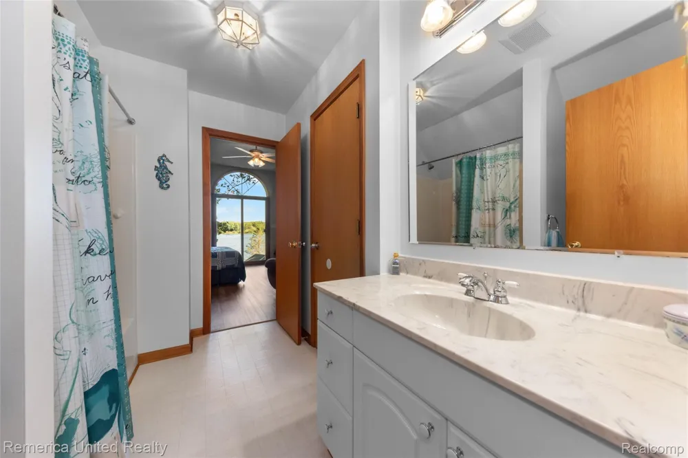 1491 Division Drive Hartland Township, MI 48353